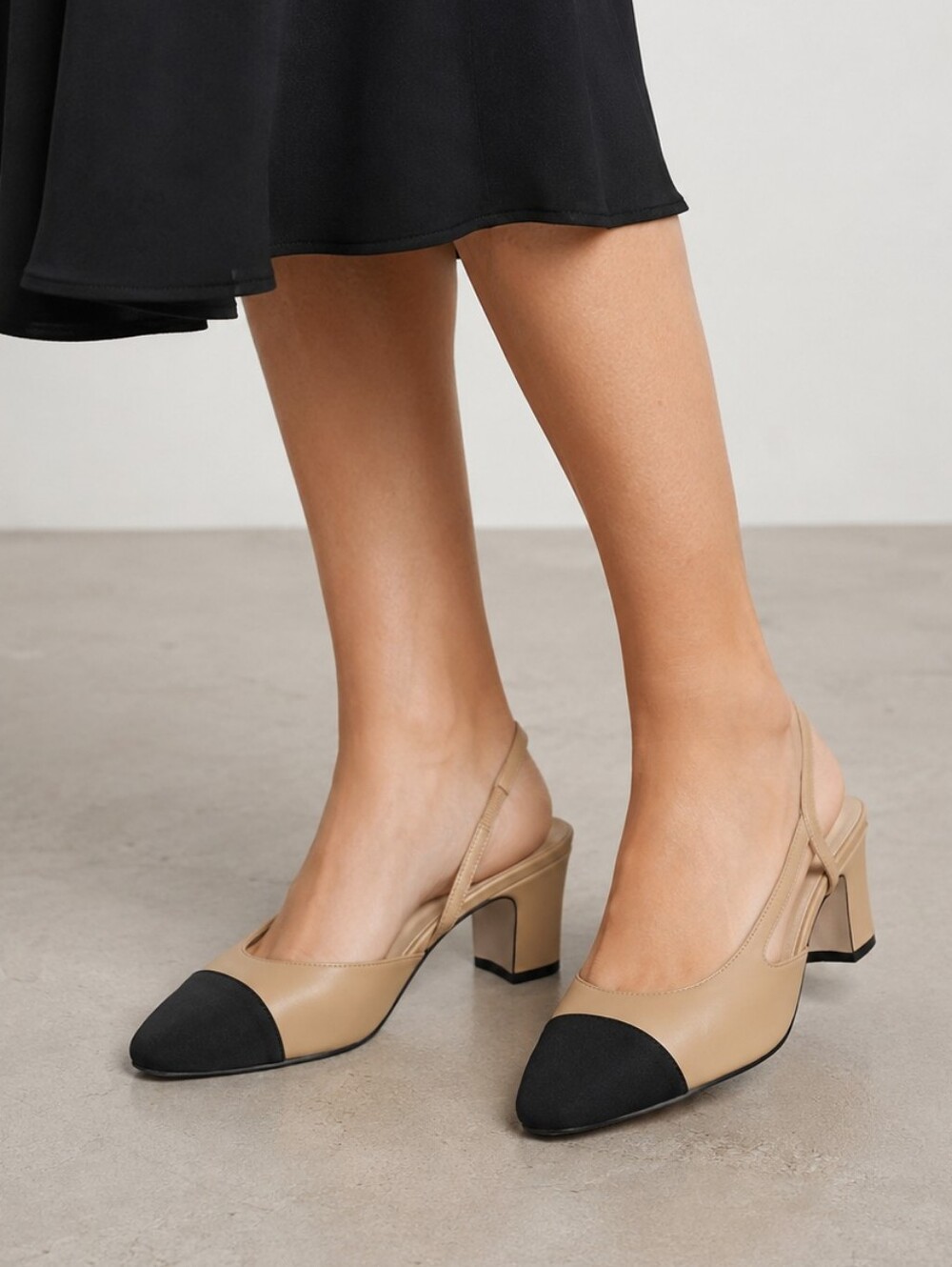 Kaitlyn Pan Women's Beige and Black Lambskin Leather Slingback Mid Heel - Picture 9 of 9